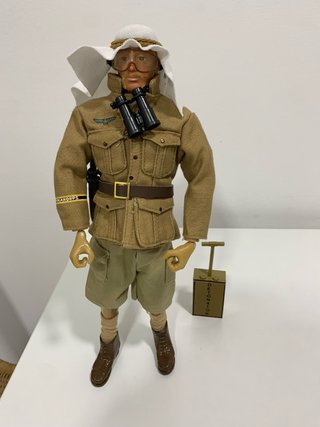 Figura Geyperman custom militar desierto