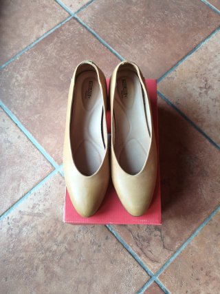 Zapatos Pikolinos Piel Beige