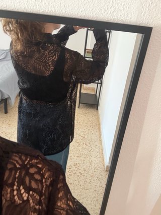 Camisa de encaje negro