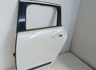 Puerta trasera izquierda peugeot 3008 style 487330