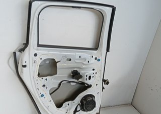 Puerta trasera izquierda peugeot 3008 style 487330