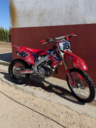 Honda CRF 450 Motocross Roja