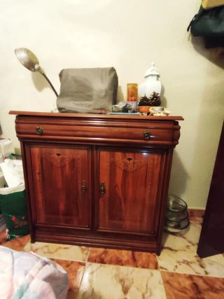 Mueble de salón de madera
