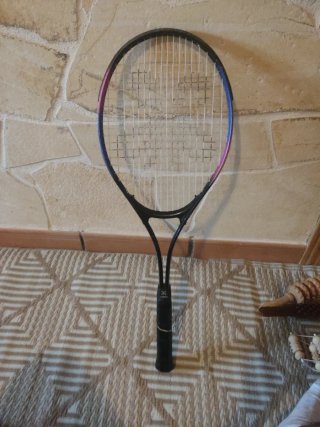 Raqueta de tenis morada y rosa Cony
