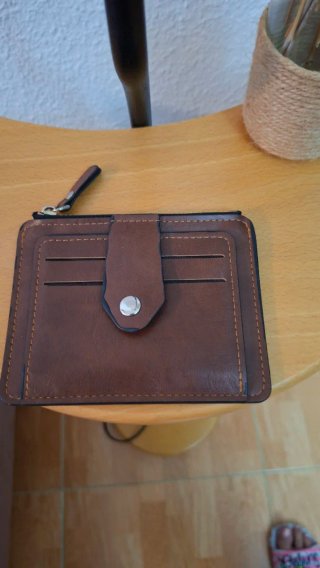 Cartera Marrón de piel con Cremallera y Tarjetero