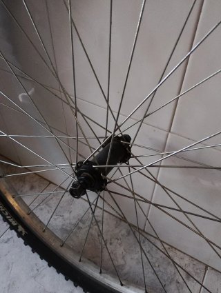 Rueda delantera Bici Montaña 26x2.10