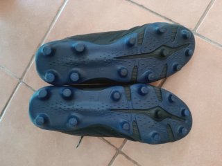 Botas de fútbol para niño