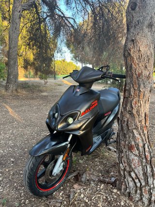 Yamaha Jog R Negra