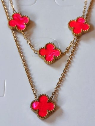 Conjunto collar pendientes pulsera trébol rosa