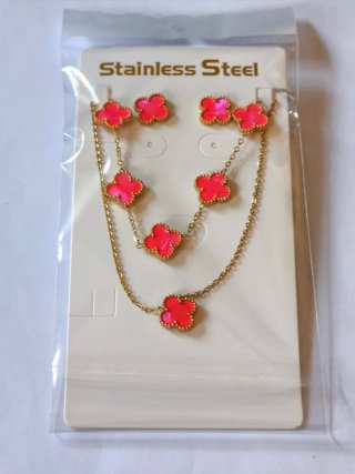 Conjunto collar pendientes pulsera trébol rosa
