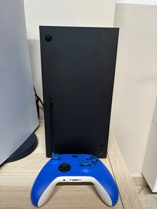 Xbox Series X 1TB + 3 Giochi