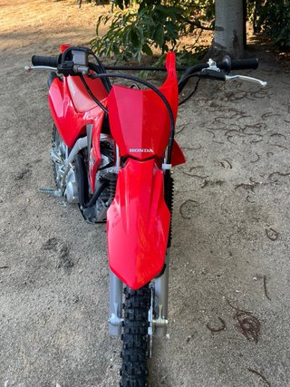 Honda CRF 125F Motocross Roja