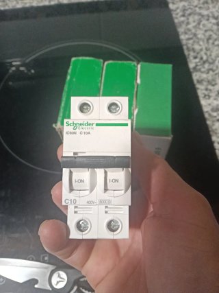 Diferenciales ID 40A e ID 25A 30mA Schneider Elect