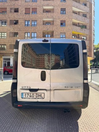 Opel Vivaro 2005