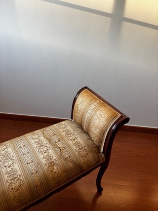 Banqueta tapizada madera