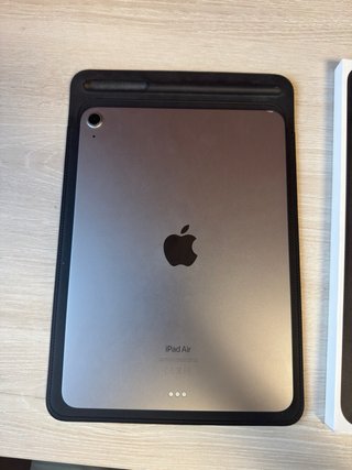 Funda para iPad de Piel Negra OFICIAL