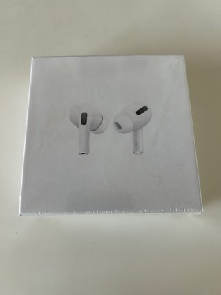 Auriculares inalámbricos con cancelación de ruido.