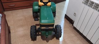 Tractor John Deere 6410 a pedales