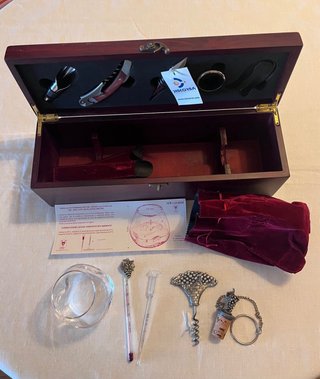 Estuche Vino Madera + Set Sommelier