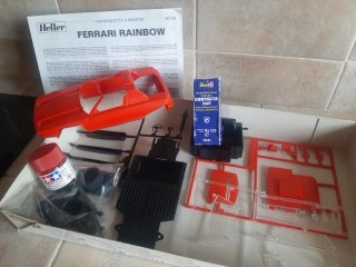Maqueta Heller Ferrari Rainbow 1:24