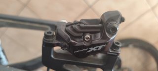 Frenos Shimano XT 4 pistones (del/tras)