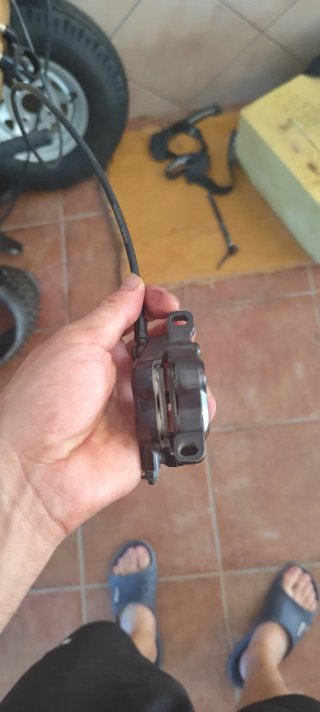 Frenos Shimano XT 4 pistones (del/tras)