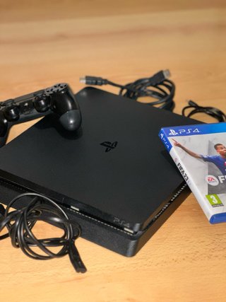 PlayStation 4 Slim 500GB