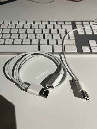 Apple Keyboard con Keypad numérico-Ñ MODELO A1243