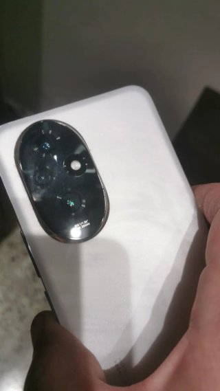 Honor 200 PRO