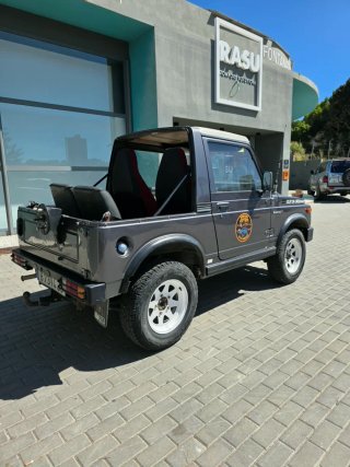 Suzuki Samurai 1988