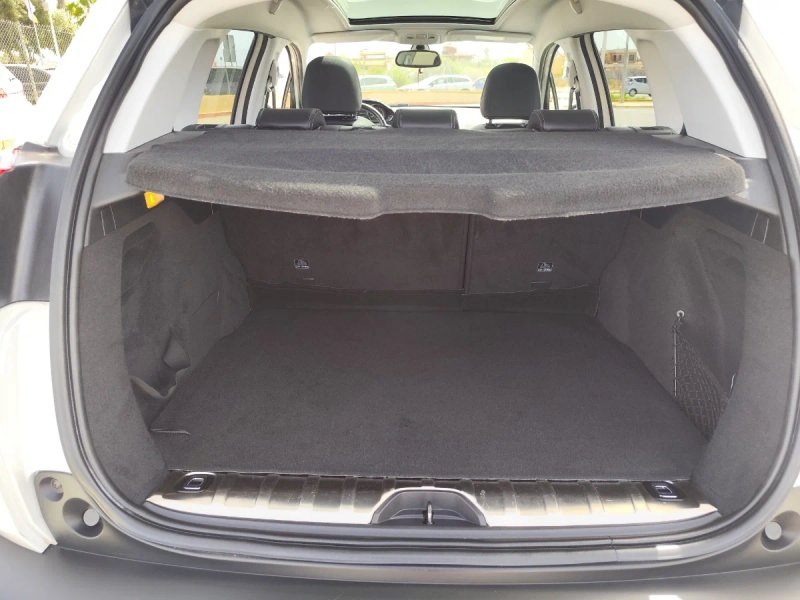 Peugeot 2008 1.2 Pure Tech S&S Allure EAT6 (2016) 2016, foto 19