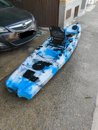 Kayak de pesca a pedales