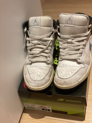 Nike Air Jordan 1 Marrón y Blanco