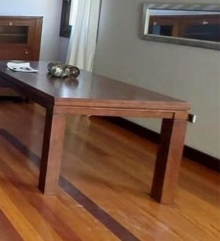 Mesa y mueble de comedor de madera maciza