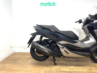HONDA FORZA 300