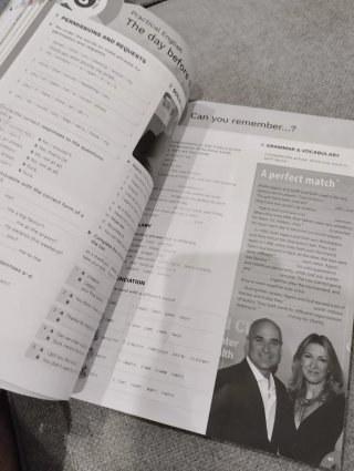English File 5th Edition B1. Student's Book and...
