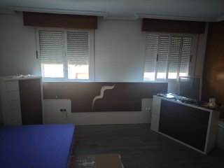 Cabecero y 2 comodas
