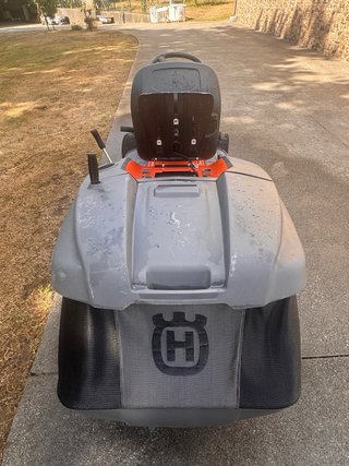 Tractor cortacésped Husqvarna TC138