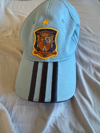 Gorra España Adidas Azul con Escudo