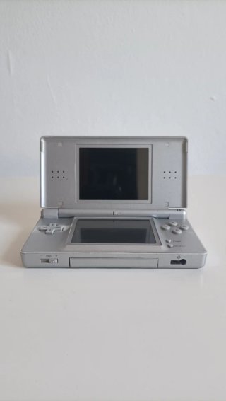 Nintendo DS Lite Argento + Caricatore