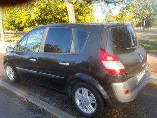 Renault Scenic 2006.