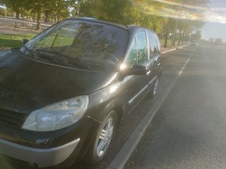 Renault Scenic 2006.