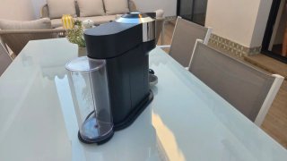 Cafetera Nespresso Vertuo Next