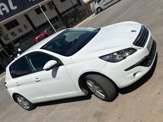 Peugeot 308 2015