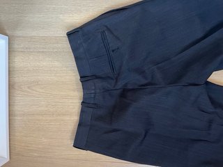 Conjunto Chaqueta y Pantalón Gris