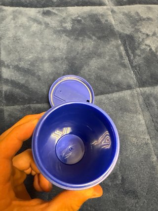 Termo de acero inoxidable con bandas azules