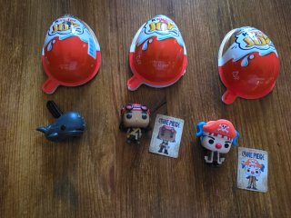 Kinder Joy One Piece Figuras y Cromos
