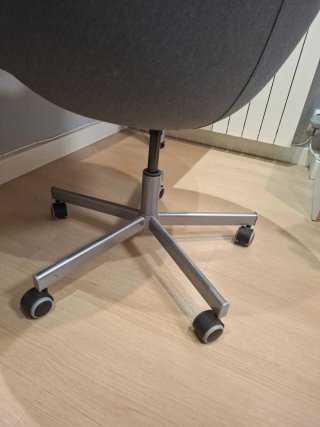 Silla escritorio gris IKEA.SKRUVSTA