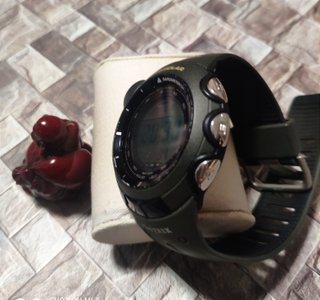 Reloj Casio Pro Trek Tough Solar Triple Sensor
