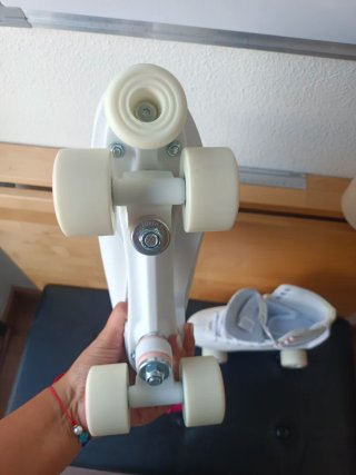Patines 4 Ruedas Blancos Talla 41